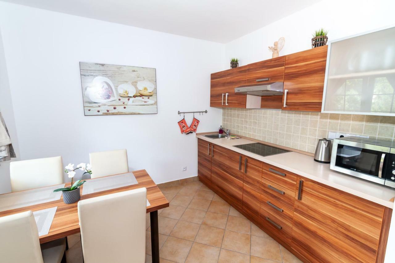 Vila Helena - Apartman Helena 15 Apartment Ружомберок Екстериор снимка